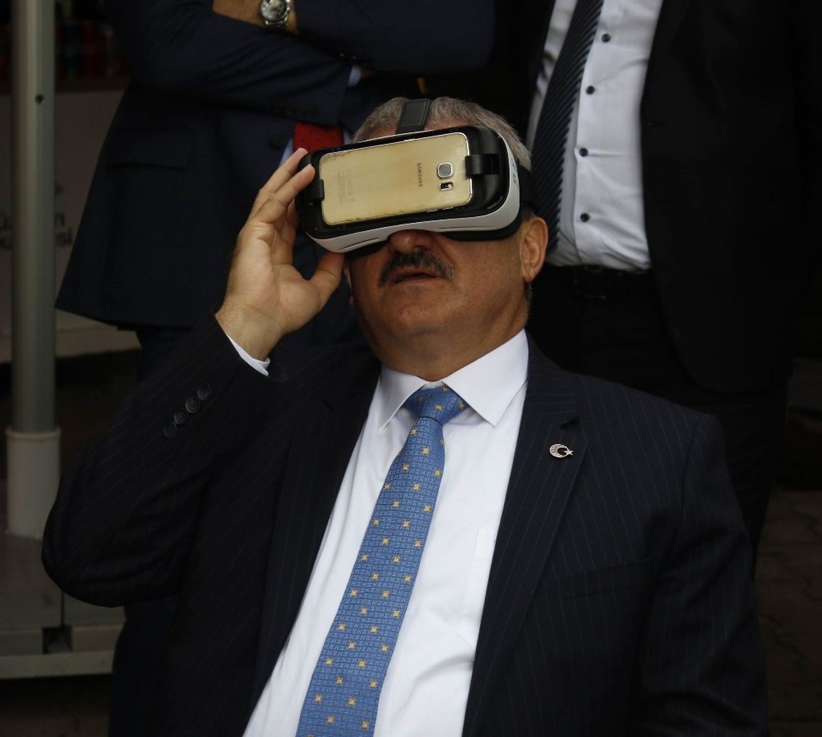 Vali Karaloğlu\'ndan Tarihe Yolculuk