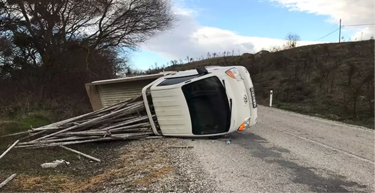 Bilecik\'te Trafik Kazası; 3 Yaralı