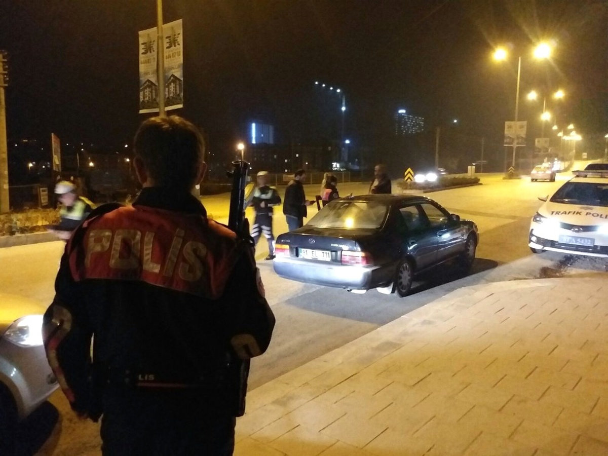 Düzce Polisinden Güvenli Eğitim Uygulaması