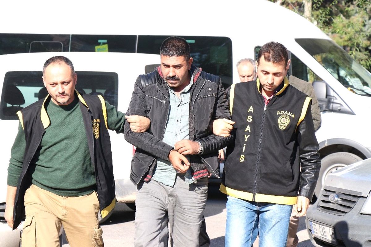 Eşini 9 Yerinden Bıçaklayan Zanlı Yakalandı