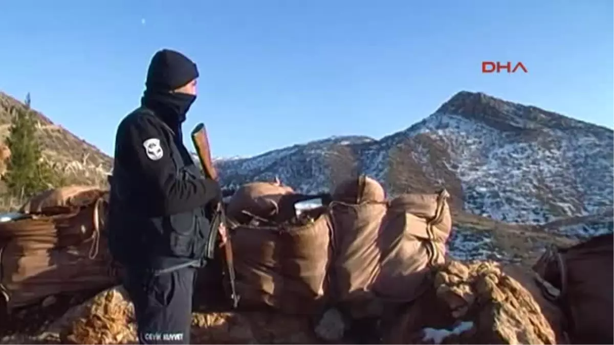 Hakkari Sancak Tepe ve Bayrak Tepe\'de Kuş Uçurtmuyorlar