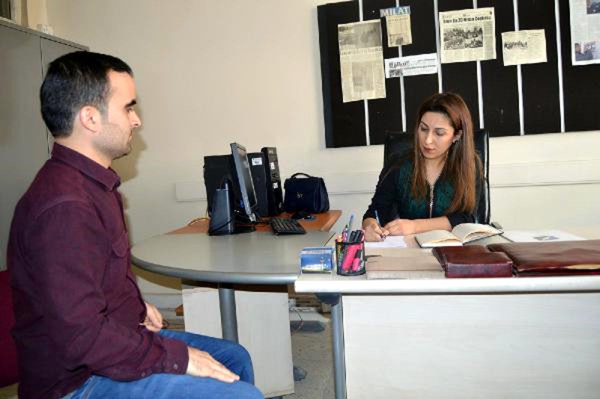 İşitme Engelliler İçin İşaret Dili Öğrendi