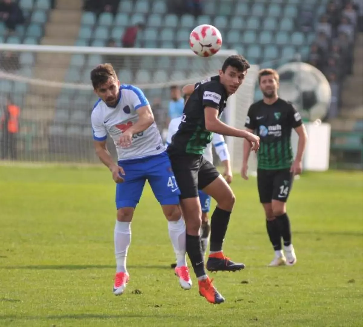 Kocaelispor - Karacabey Birlikspor: 0-0