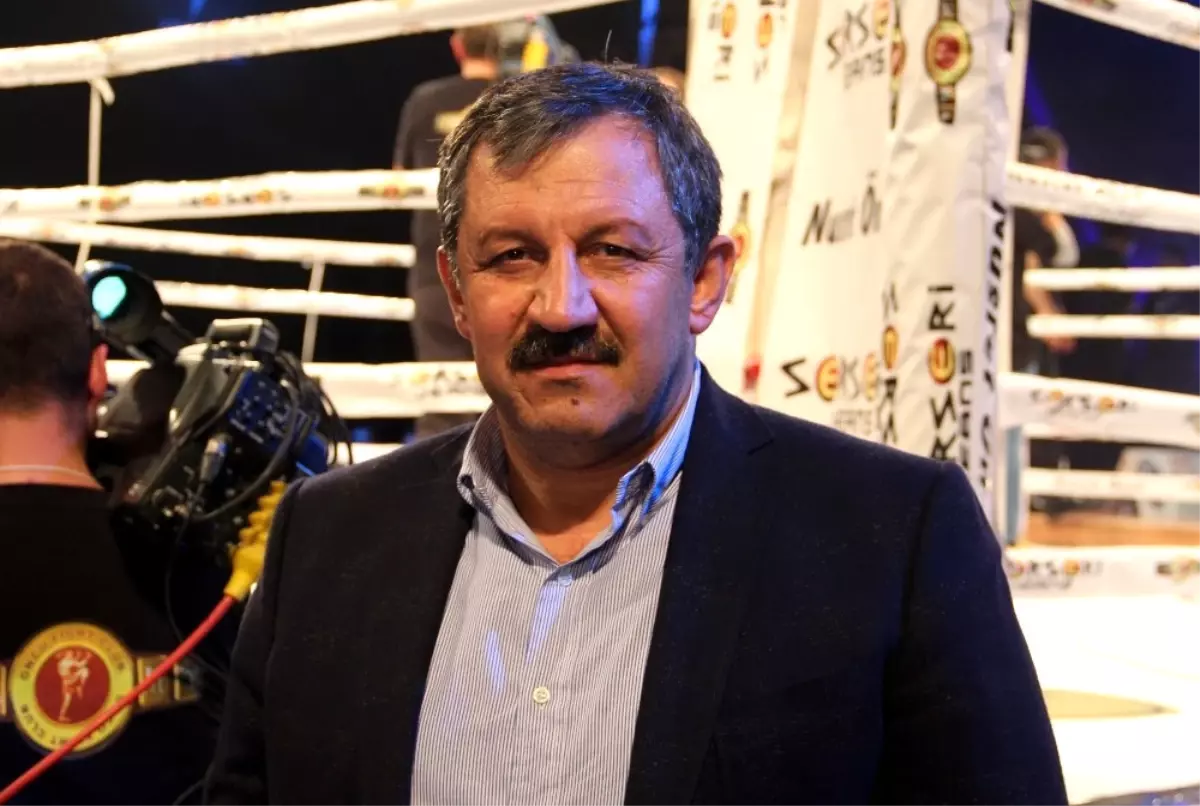 Salim Kayıcı: "Kick Boks Türkiye\'de 3. Sırada"