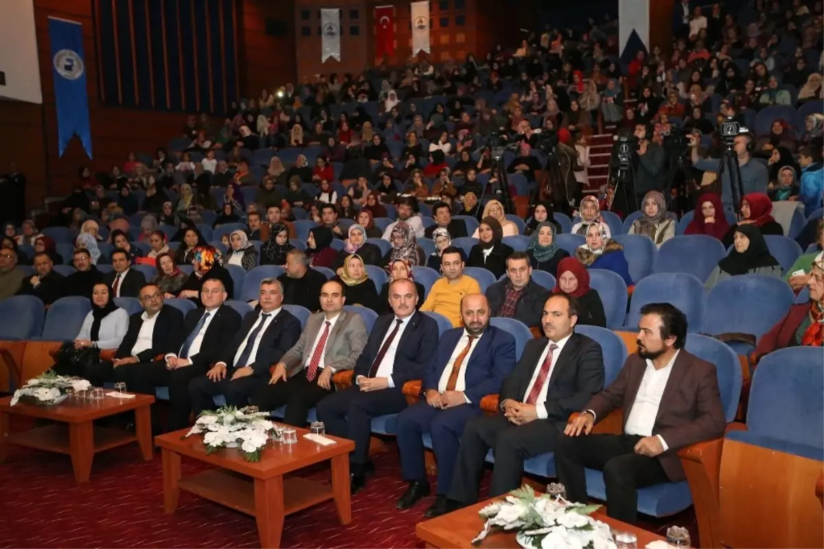 Pamukkale Belediyesinden "Asr-ı Saadet Gençliği" Sohbeti