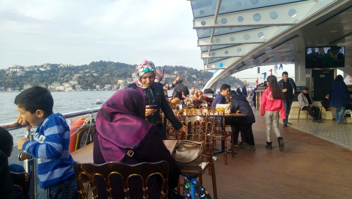 Üsküdar\'da Engelli Vatandaşlara Boğaz Turu