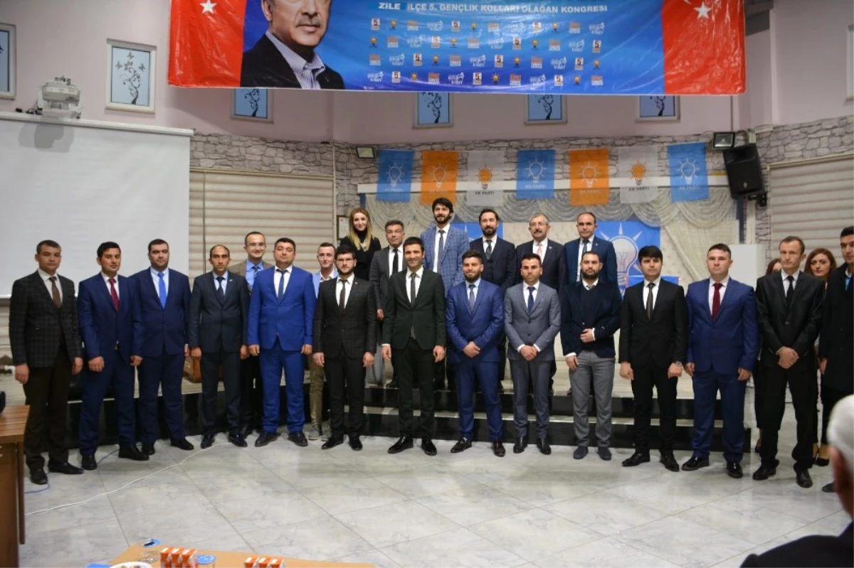 Zile AK Parti Gençlik Kolları Başkanlığına Resul Muşlu Seçildi