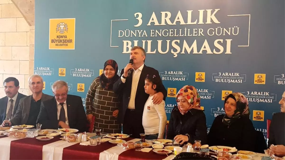 Başkan Akyürek Engelli Dernek Temsilcileri ve Üyeleriyle Buluştu