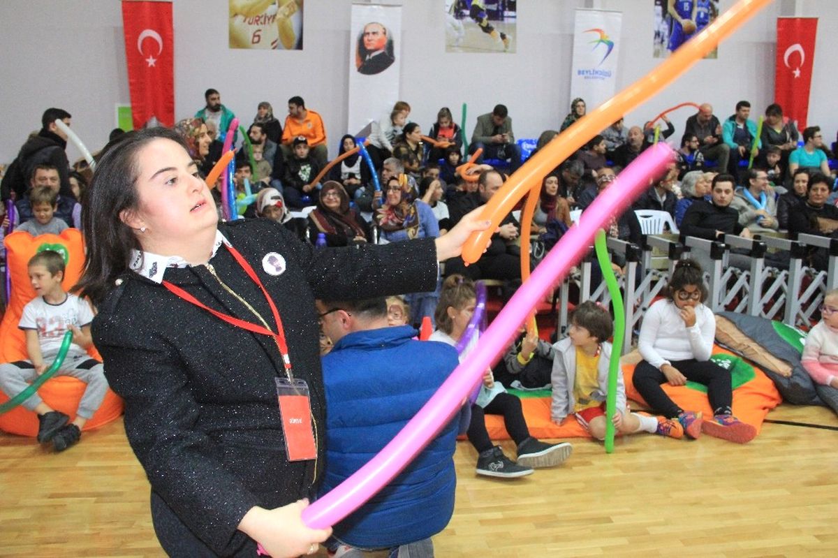 Beylikdüzü\'nde 3 Aralık Engelliler Günü\'nde Farkındalık Programı