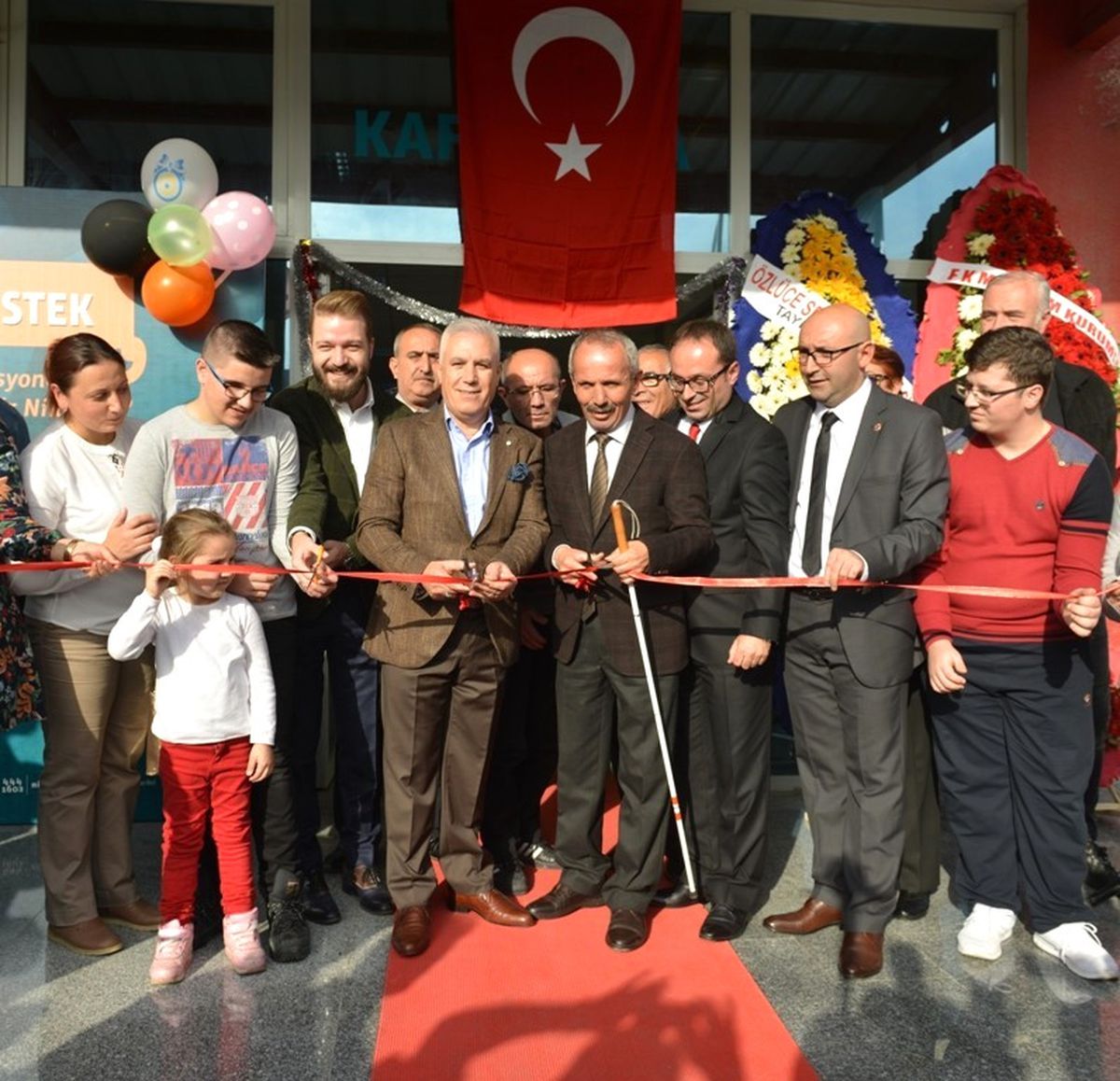 Buges Lokali Dünya Engelliler Günü\'nde Açıldı