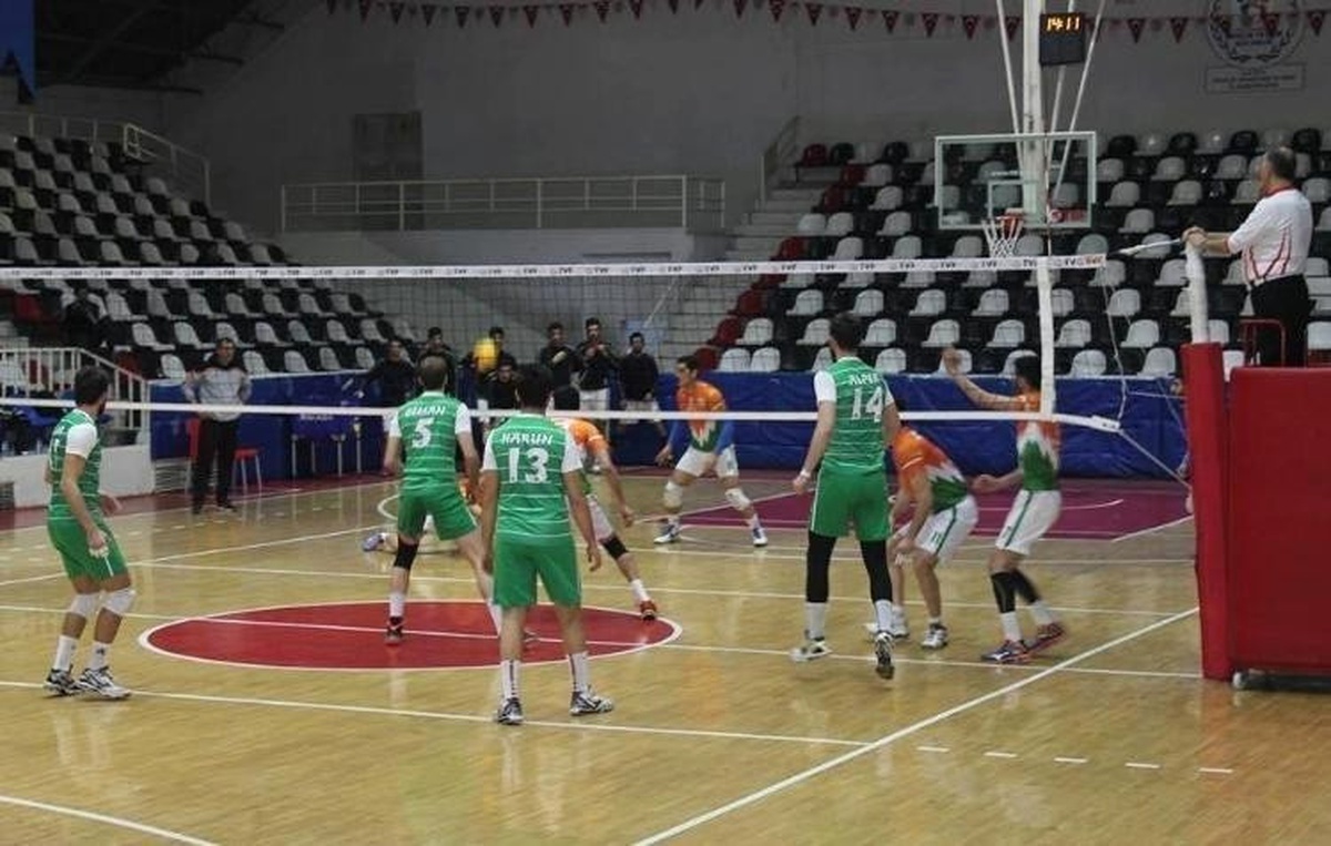 Büyükşehir Belediyespor Voleybol Takımı Sahasında 3-0 Mağlup Oldu