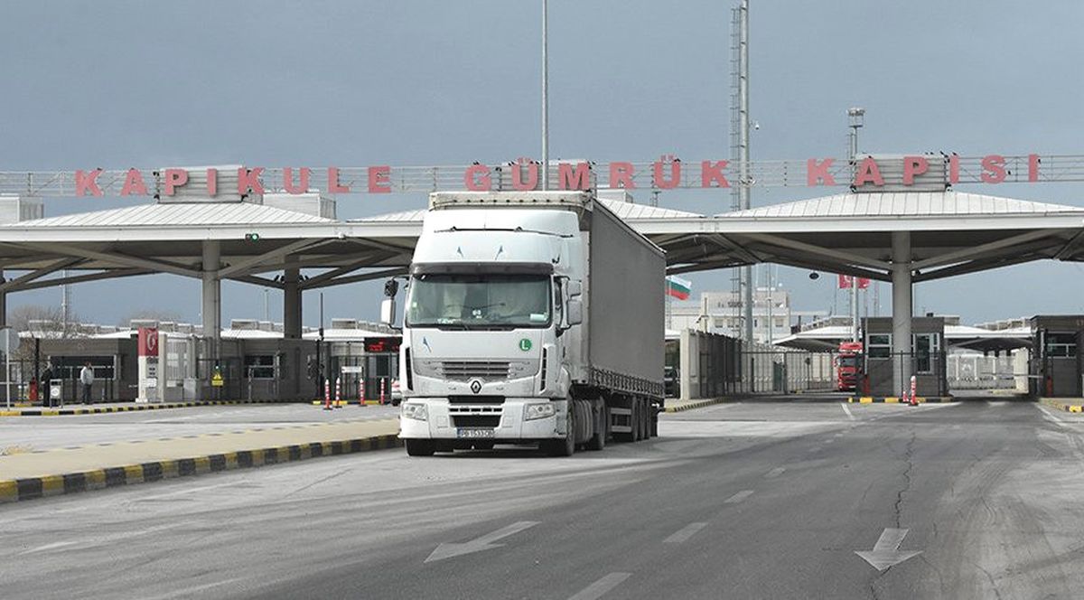 1 Günde 2 Binden Fazla TIR\'ın Geçtiği Kapıkule, Rekor Kırdı