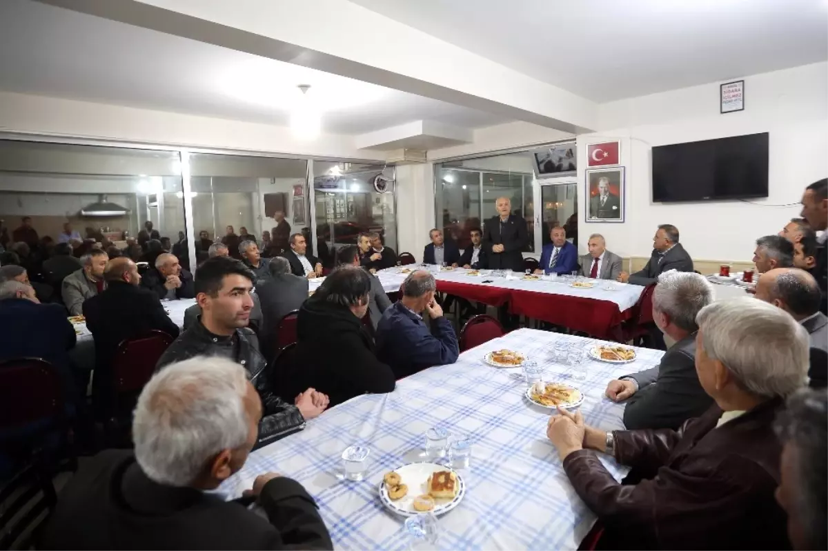 Pekmezciler Köyü Yardımlaşma Derneği Başkan Yaşar\'ı Ağırladı