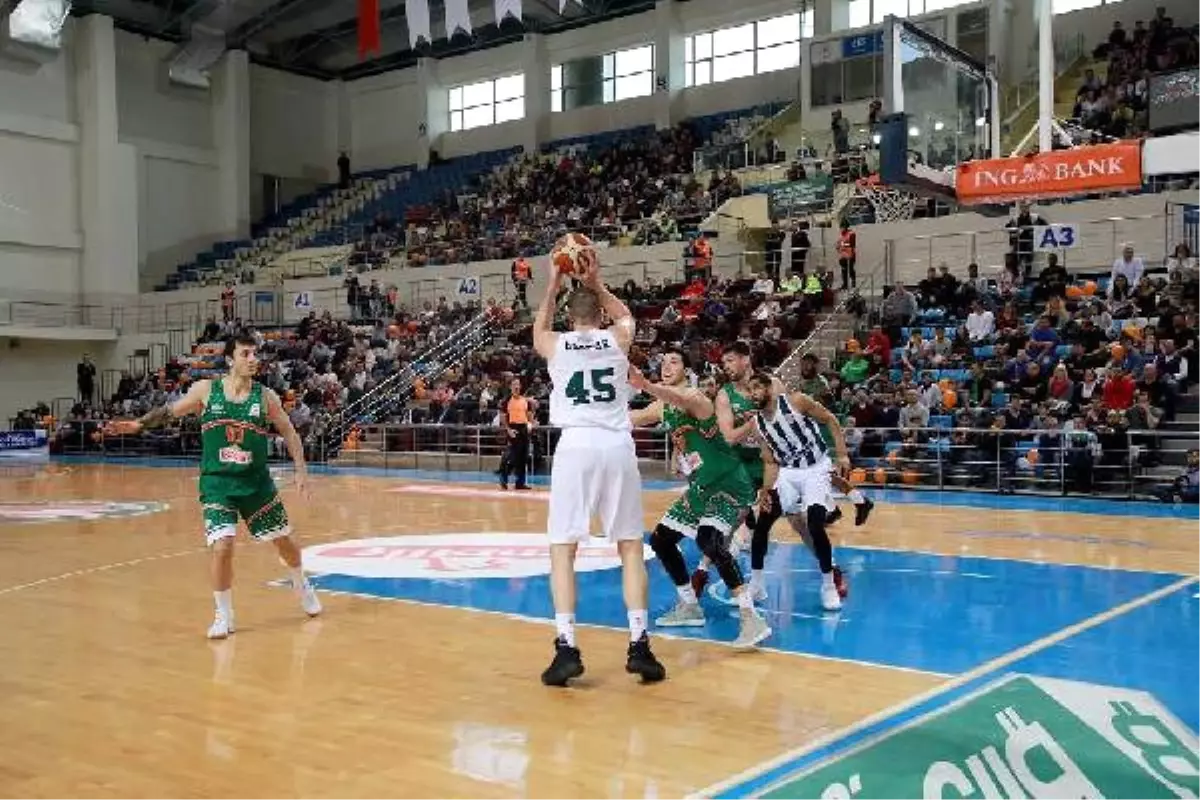 Sakarya Büyükşehir Basket-Banvit: 81-76