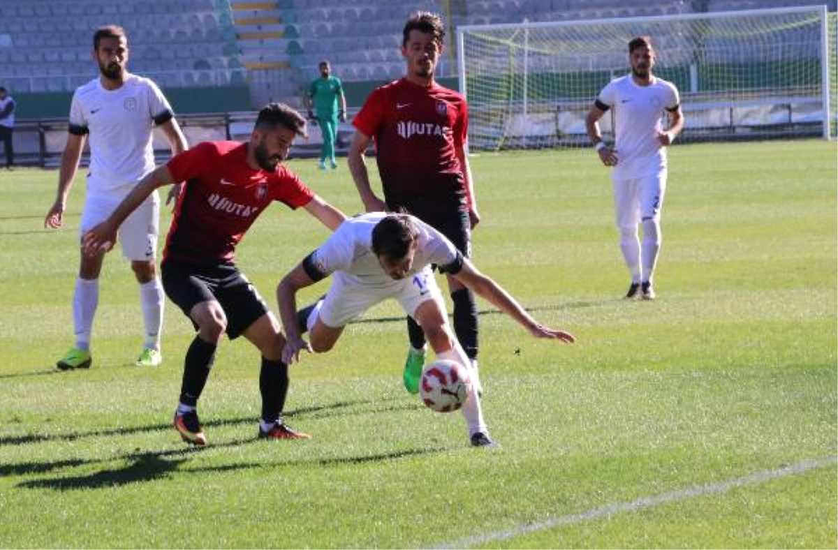 Şanlıurfa Karaköprü Belediyespor-Utaş Uşakspor: 0-0