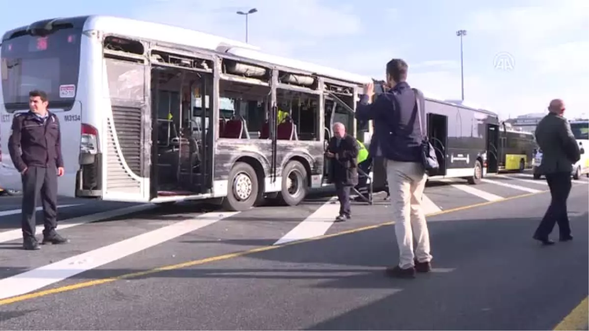 Sefaköy\'de Metrobüs Kazası