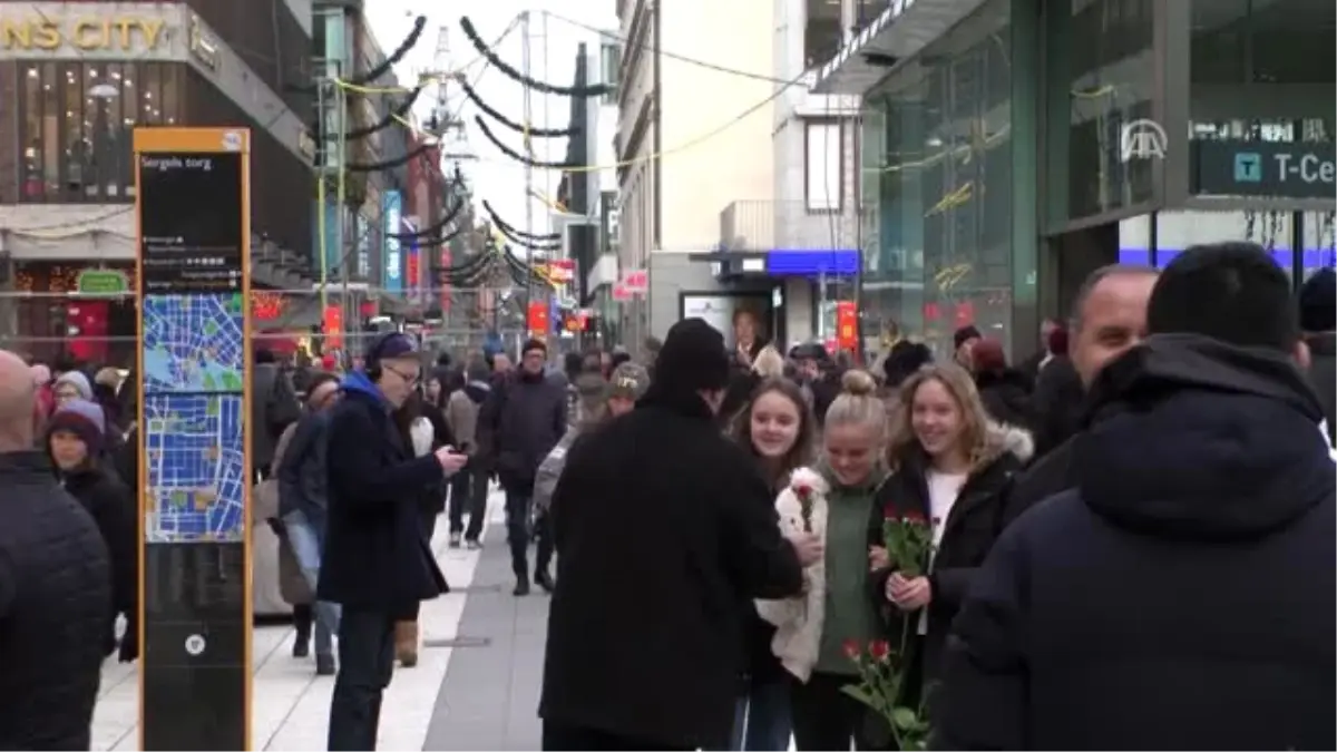 Uetd, İsveç\'te Gül Dağıttı - Stockholm