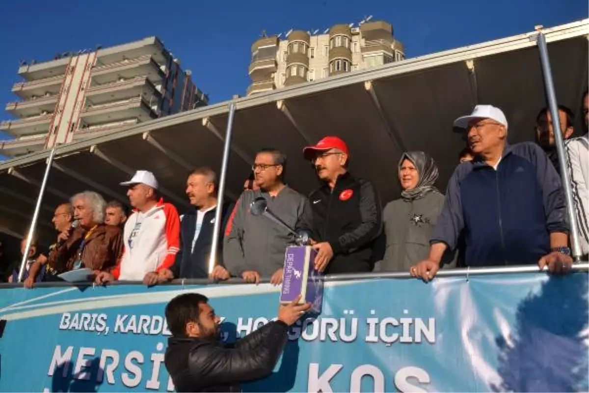 Uluslararası Mersin Maratonu\'nda Start Verildi