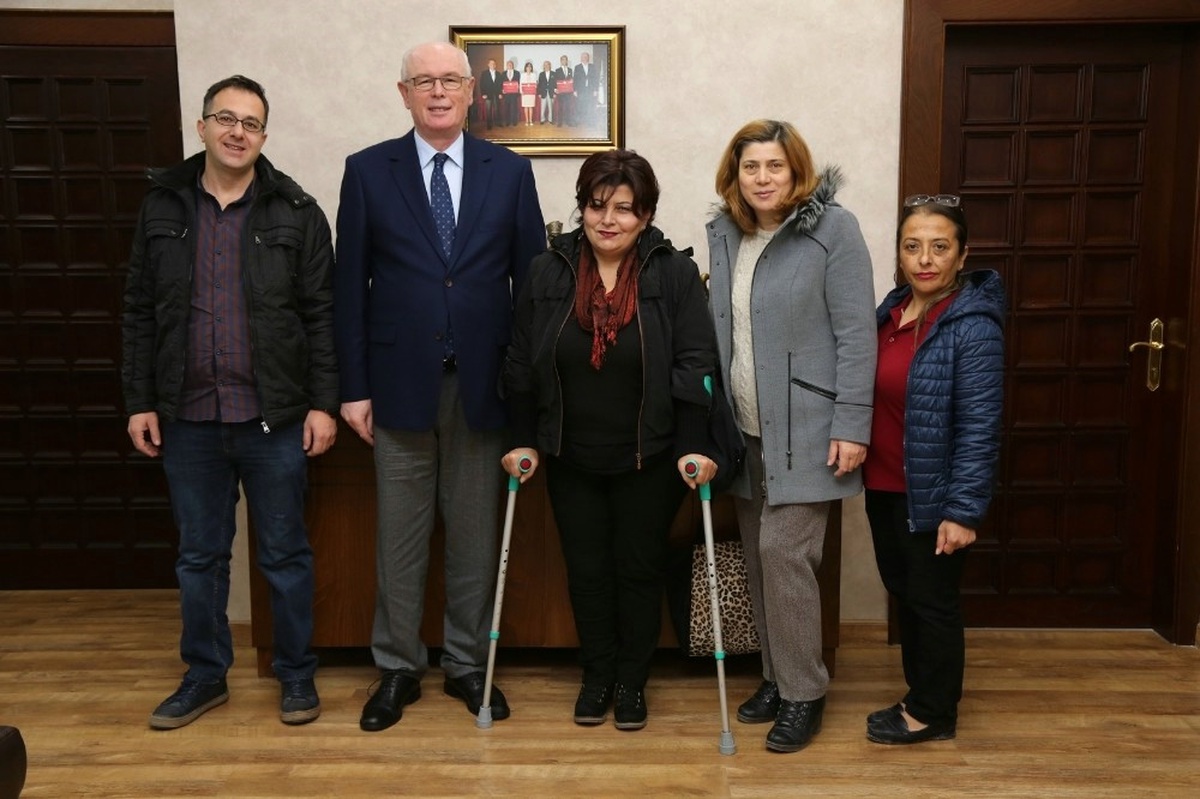 Umudun Çocukları Başkan Kurt\'u Ziyaret Etti