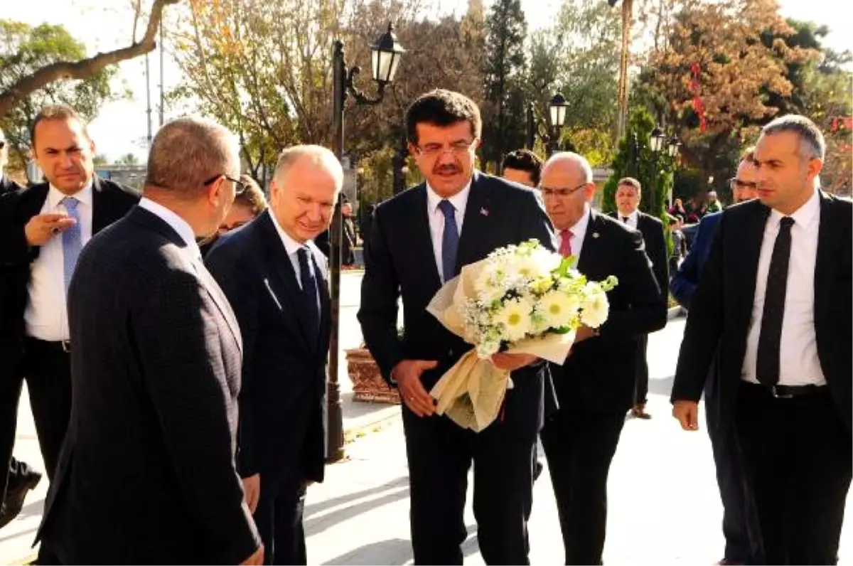 Zeybekçi: Yerli Otomobilde Siyasi Yönlendirme Yanlış Olur