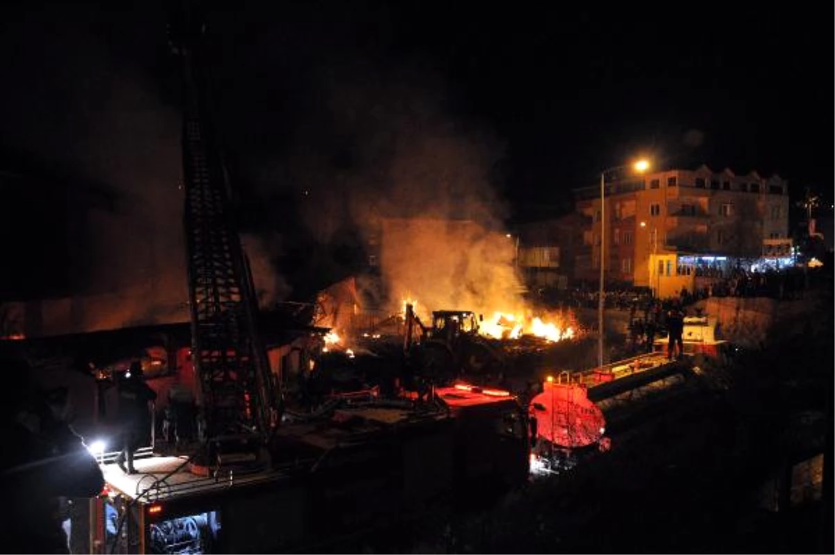 Zonguldak\'ta Mobilya Fabrikası Yandı
