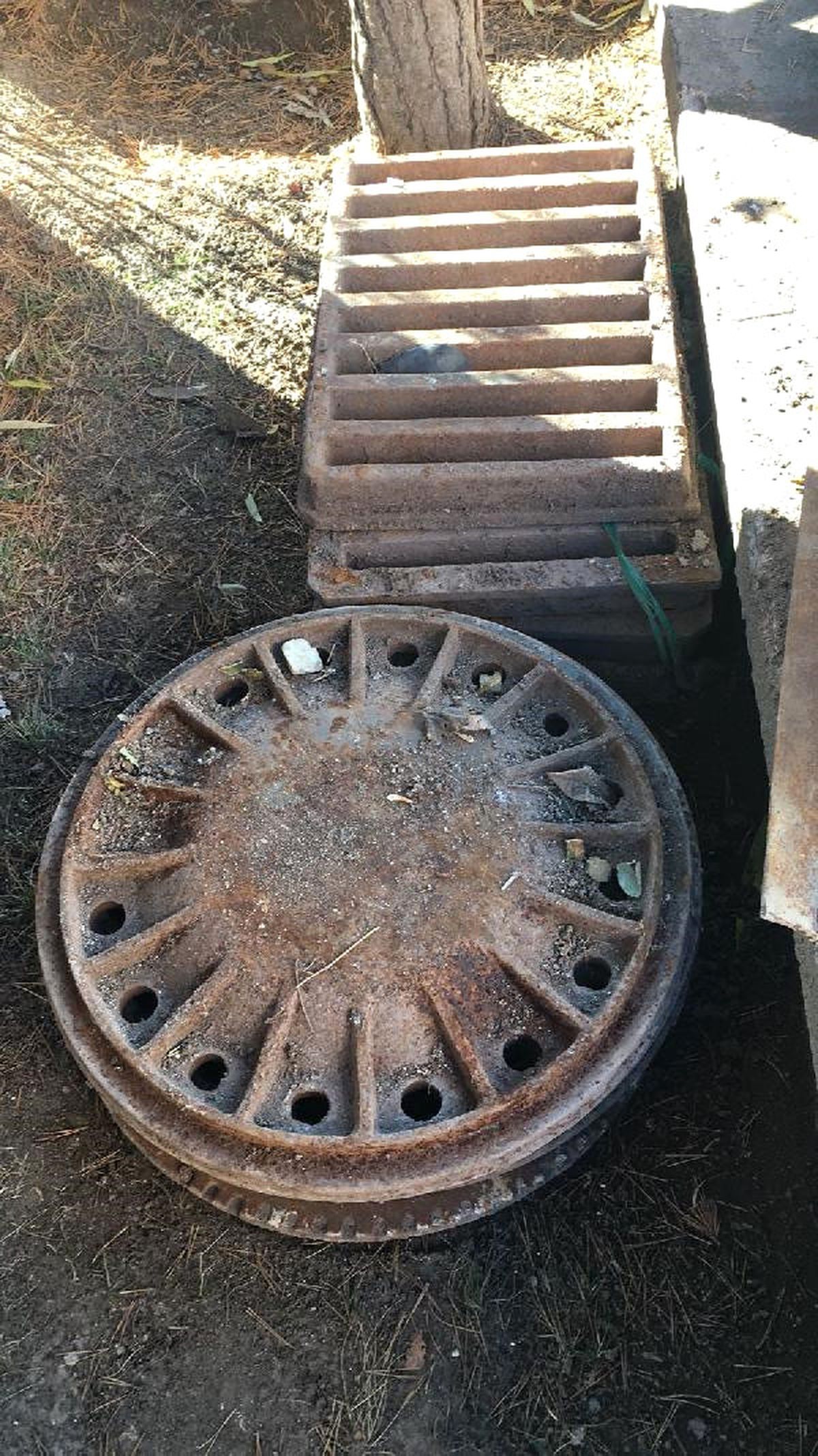Ahlat\'ta Rögar Kapağı Hırsızları Yakalandı