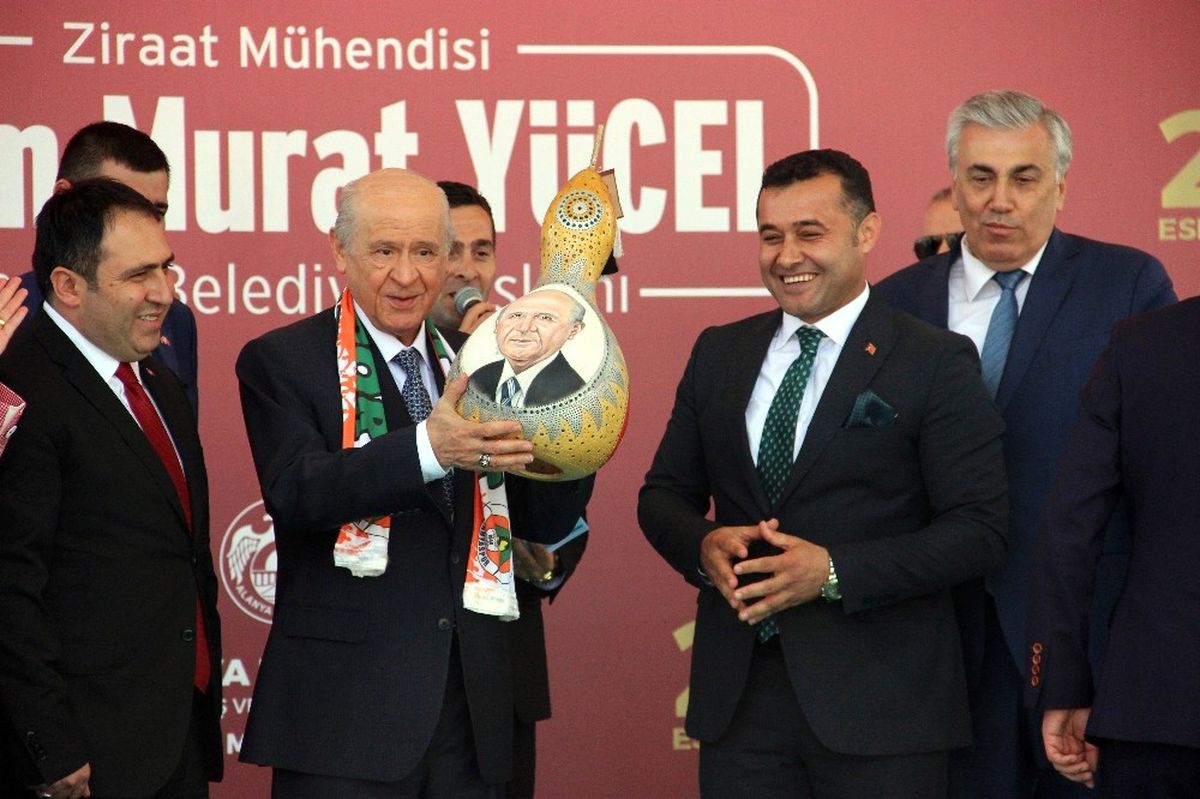 Bahçeli, Belediye Başkanlarını Antalya\'da Topluyor