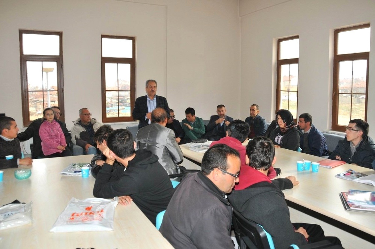 Başkan Akkaya, Engelsiz Yaşam Merkezi\'ni Ziyaret Etti