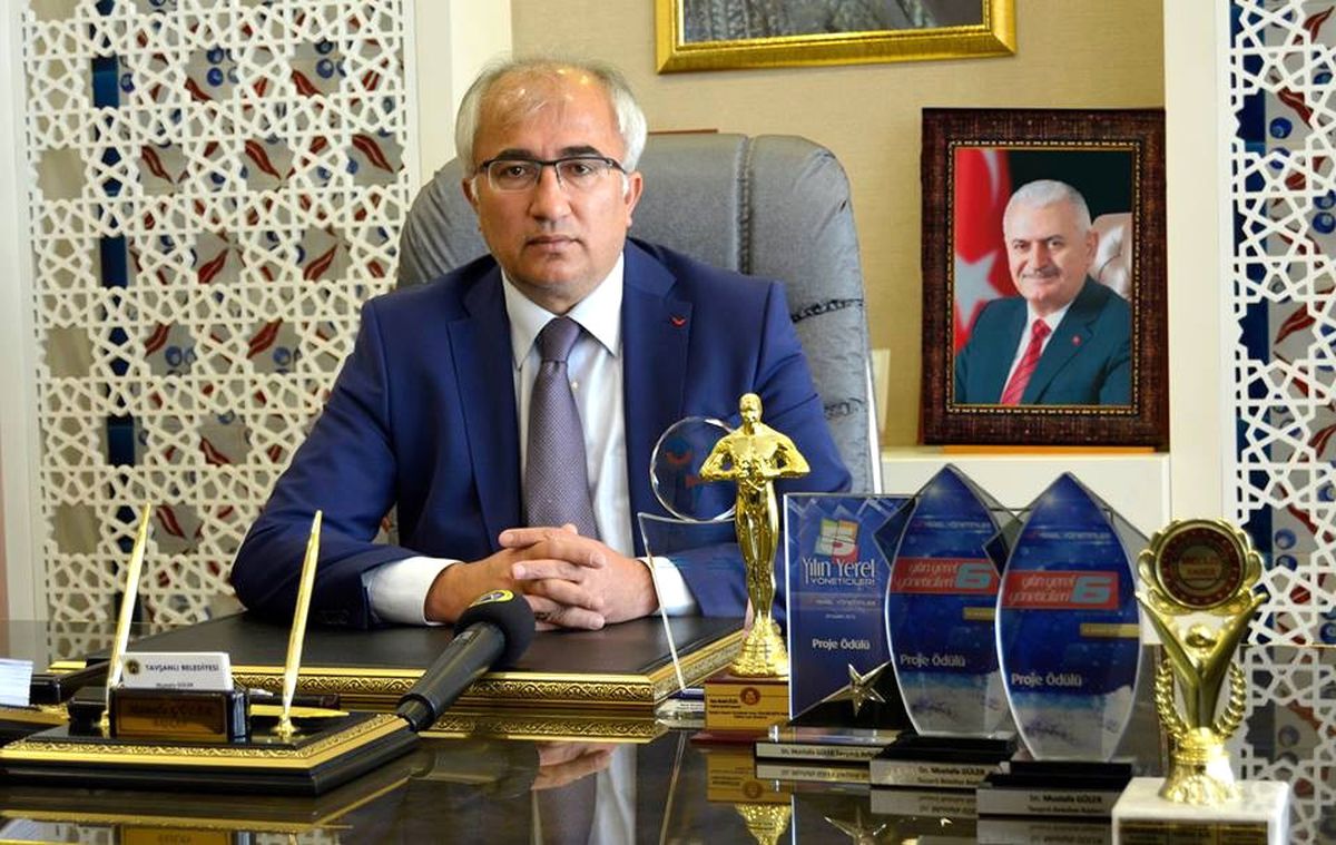 Başkan Mustafa Güler\'e \'Yılın Yöneticisi\' Ödülü