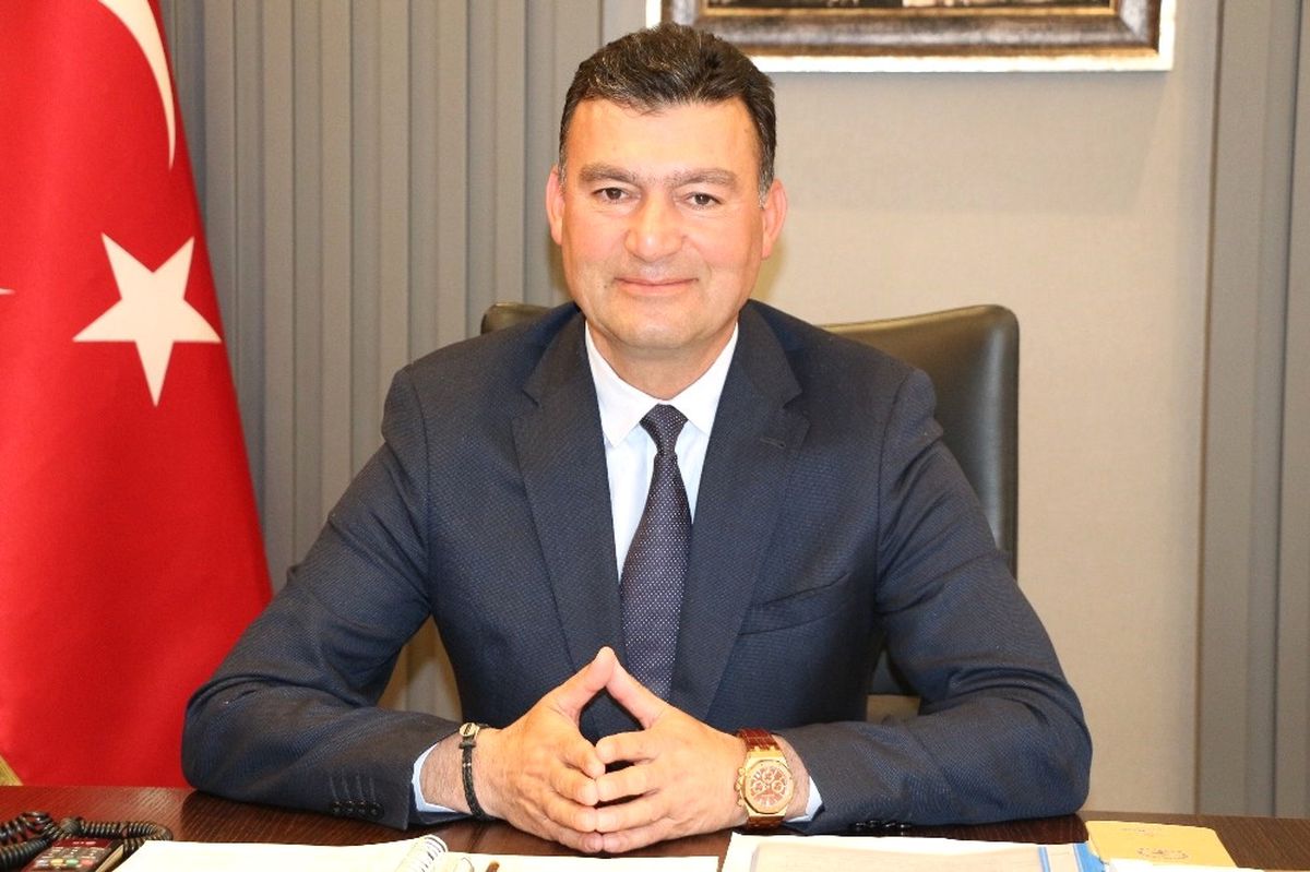 Başkan Ümmet Akın Kadınları Unutmadı