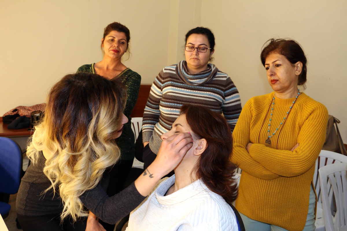 Büyükşehir\'den Makyaj Ve Cilt Bakımı Eğitimi