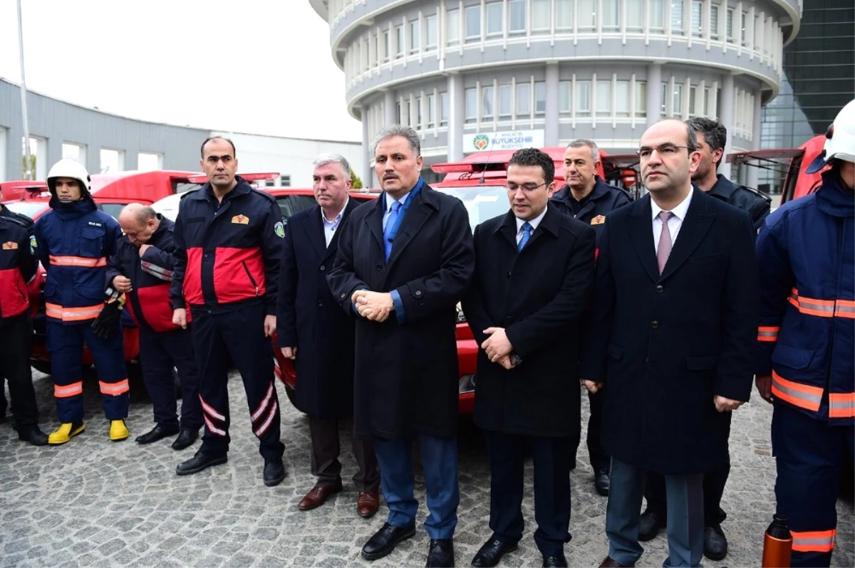 Büyükşehir, İtfaiye Filosunu Güçlendiriyor