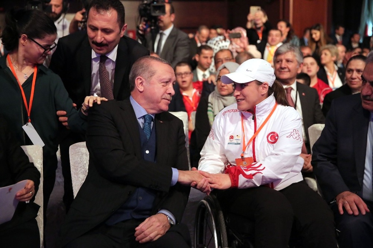 Cumhurbaşkanı Erdoğan: "Yatırım İçin Yurt Dışına Kaynak Götürene Sözümüz Yoktur"