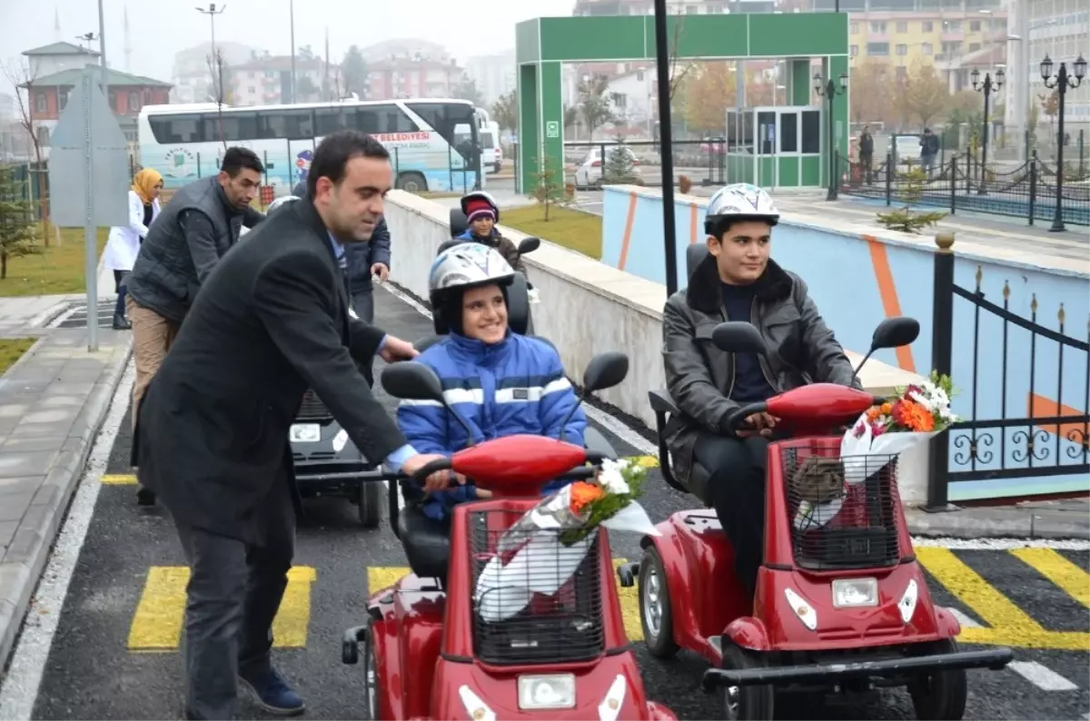 Engelli Öğrencilere Trafik Eğitimi