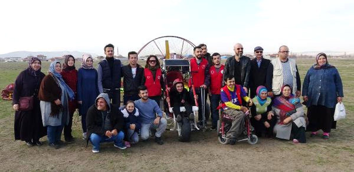 Engelliler Paramotorla Uçtu