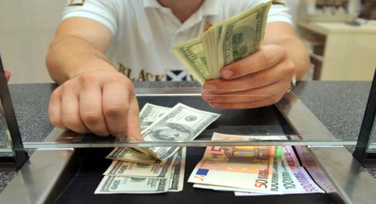 Finansal Kesim Dışı Firmaların Net Döviz Açığı Azaldı