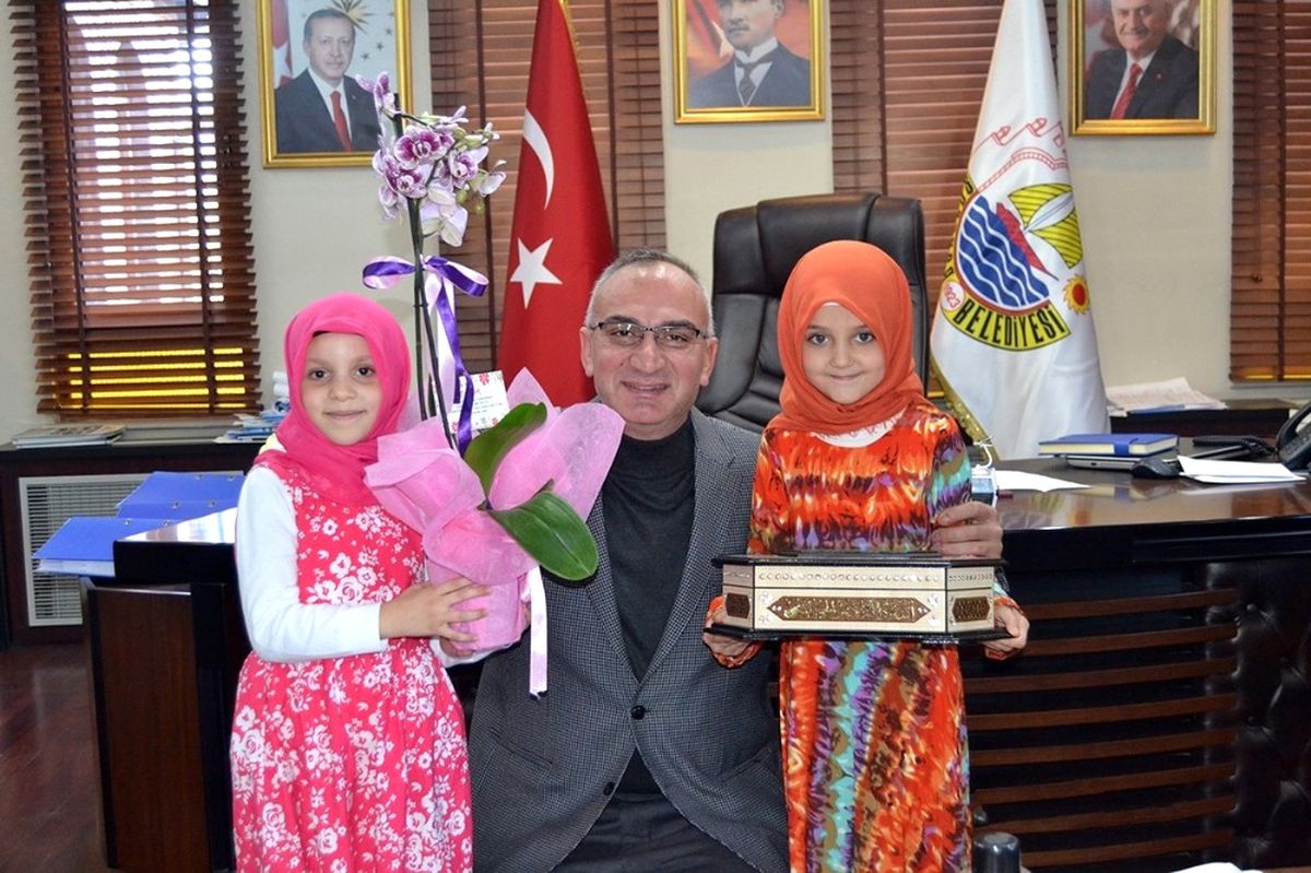 Güldibi Kur\'an Kursu Öğrencilerinden Başkan Yılmazer\'e Ziyaret