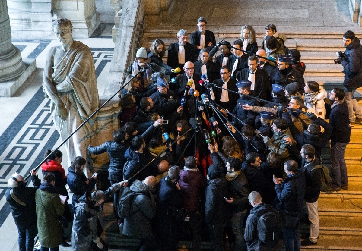 Katalonya Bölgesinin Eski Lideri Puigdemont\'un İadesi ile İlgili Karar 14 Aralık\'ta