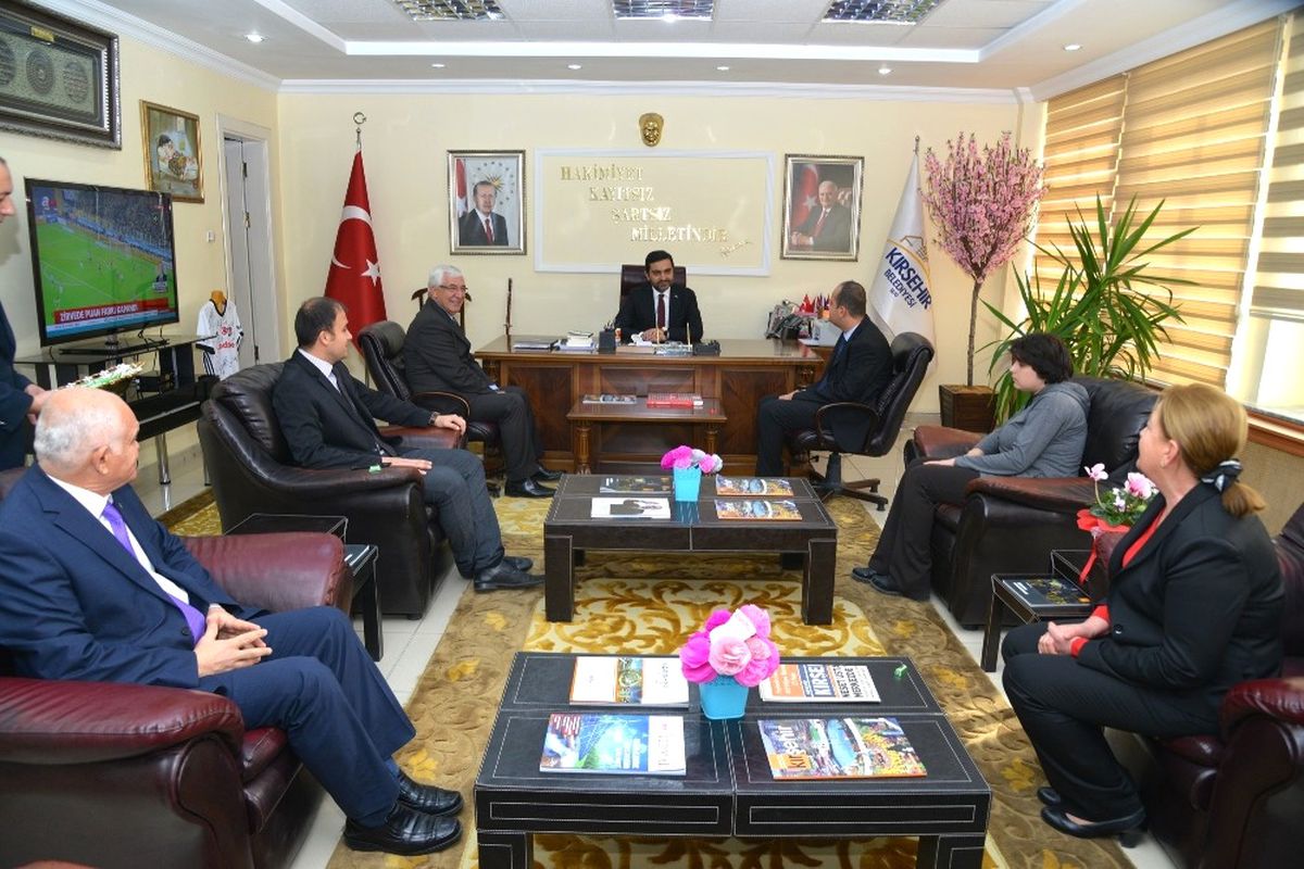 Kent Konseyi \'Engelli Meclisi\' Belediye Başkanı Bahçeci\'yi Ziyaret Etti
