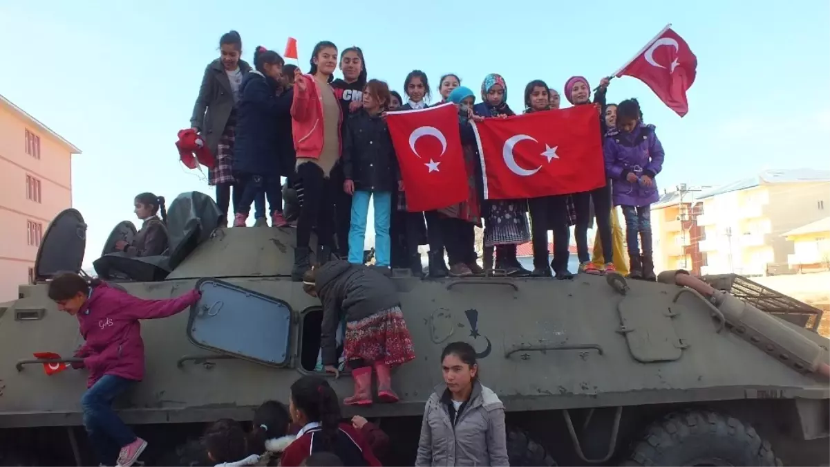 Malazgirtli Çocuklar İlk Kez Zırhlı Araçlara Bindi