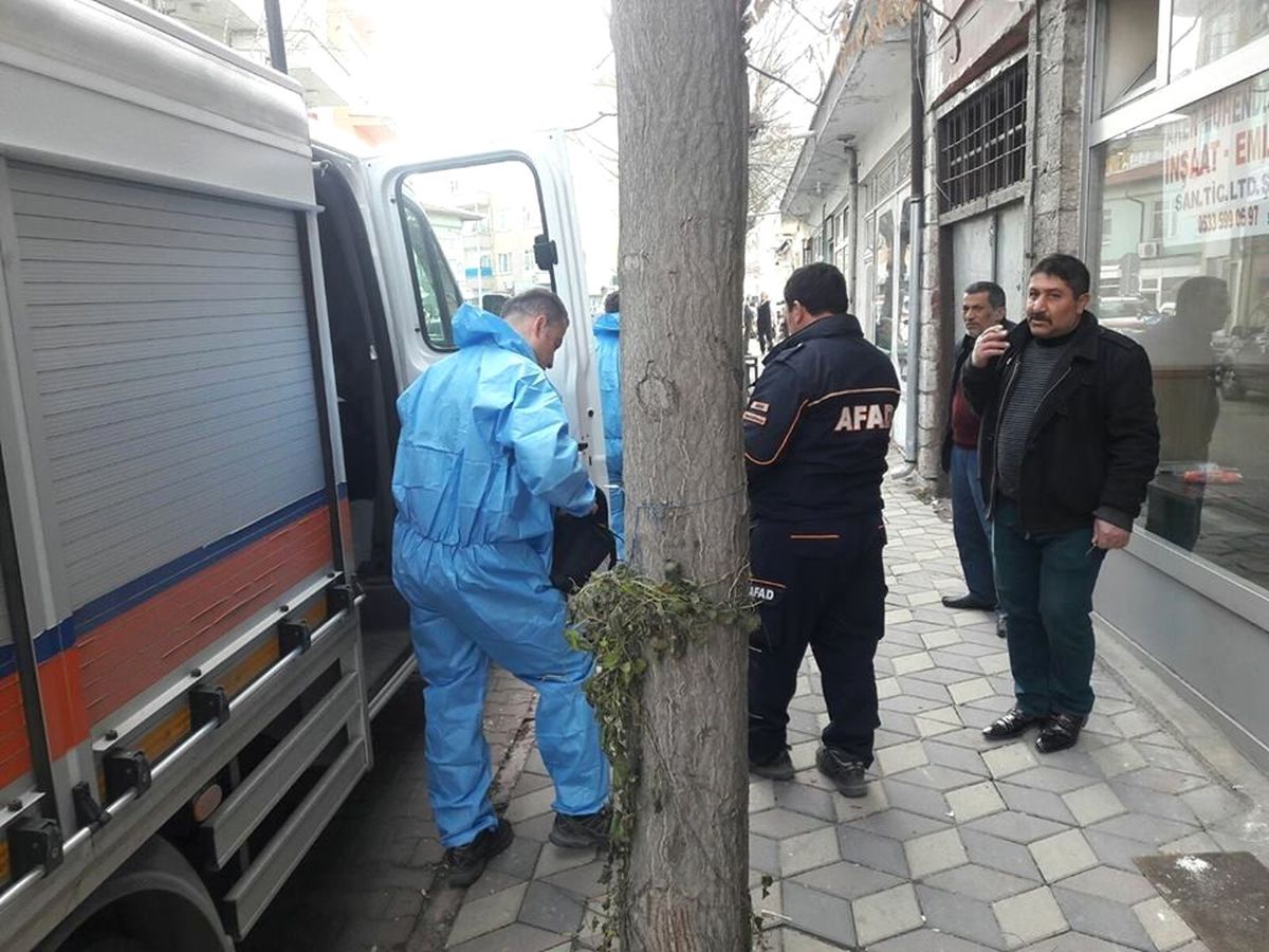 Niğde\'de Yaşlı Adam Sobadan Sızan Gazdan Zehirlenerek Öldü