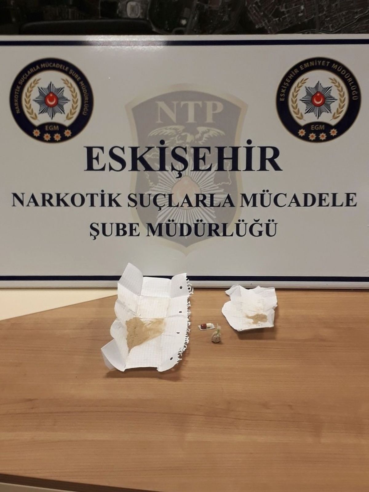 Otobüs Yolcusu Üzerinden Eroin ve Hap Çıktı