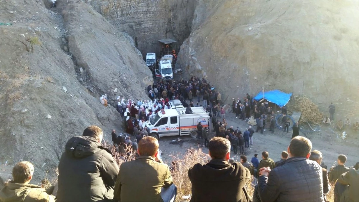 Şırnak\'ta Kuyuya Düşen İşçilerden Birinin Cansız Bedenine Ulaşıldı