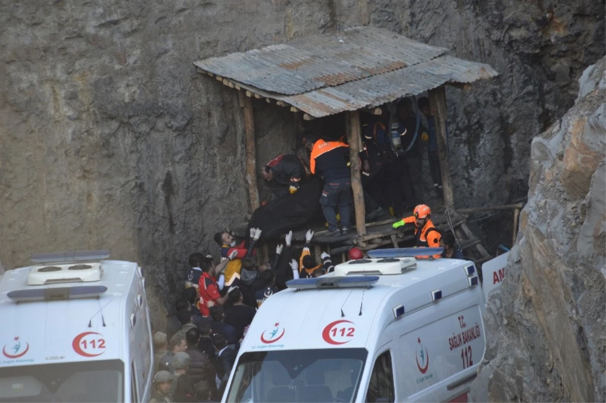Şırnak\'ta Kuyuya Düşen İşçilerin Cansız Bedenine Ulaşıldı