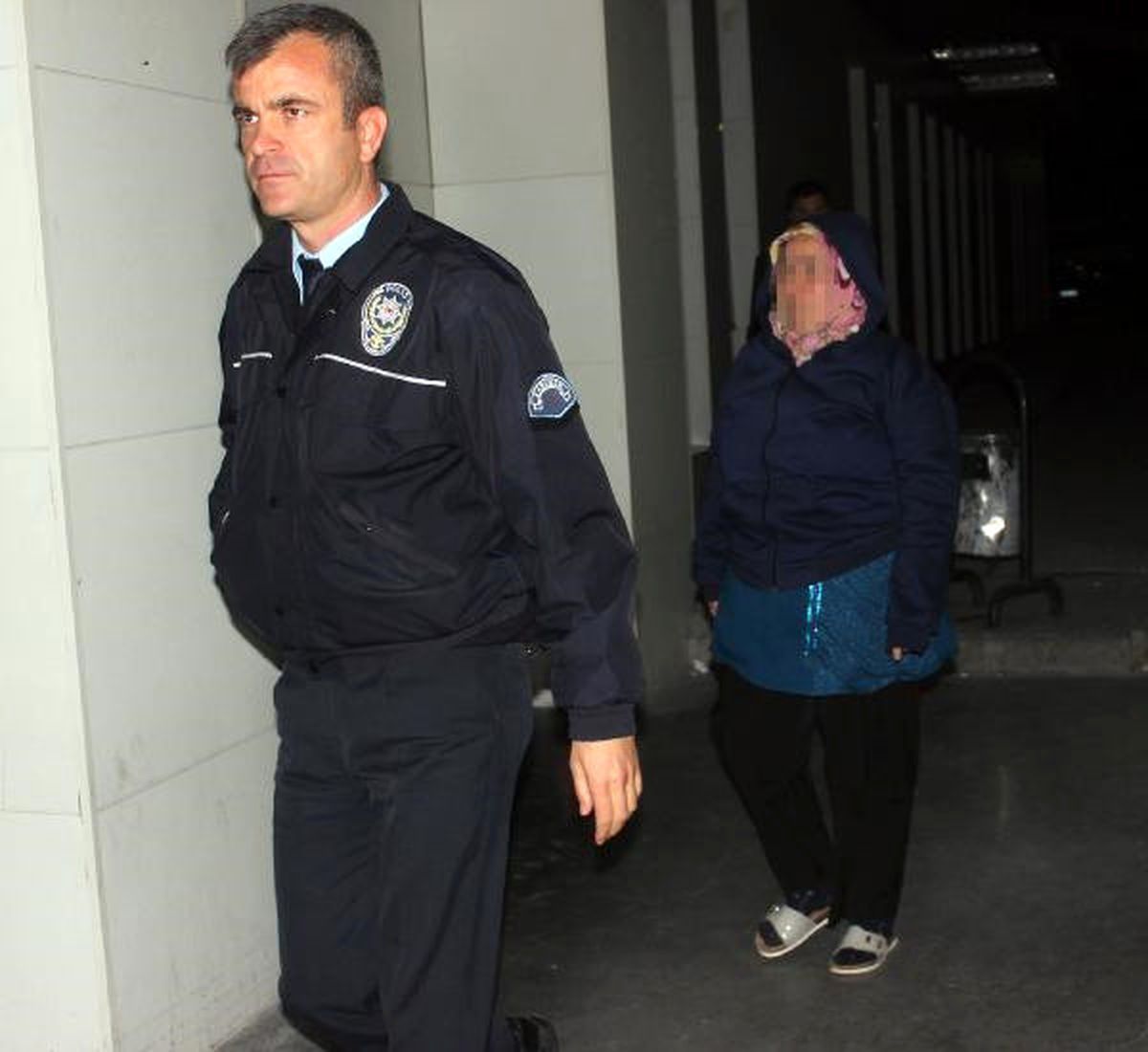 Tartıştığı Kocasını Sırtından Bıçakladı