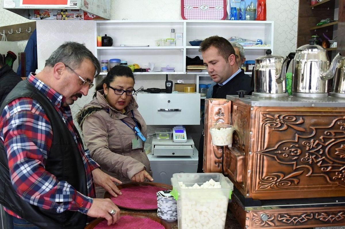 Tepebaşı\'ndaki 145 Kahvehane ve Çay Salonu Denetlendi