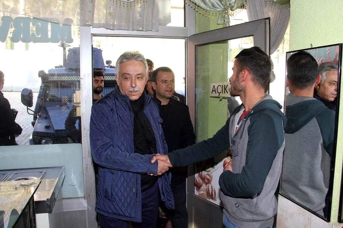 Vali Toprak\'tan Şemdinli İlçesine Ziyaret