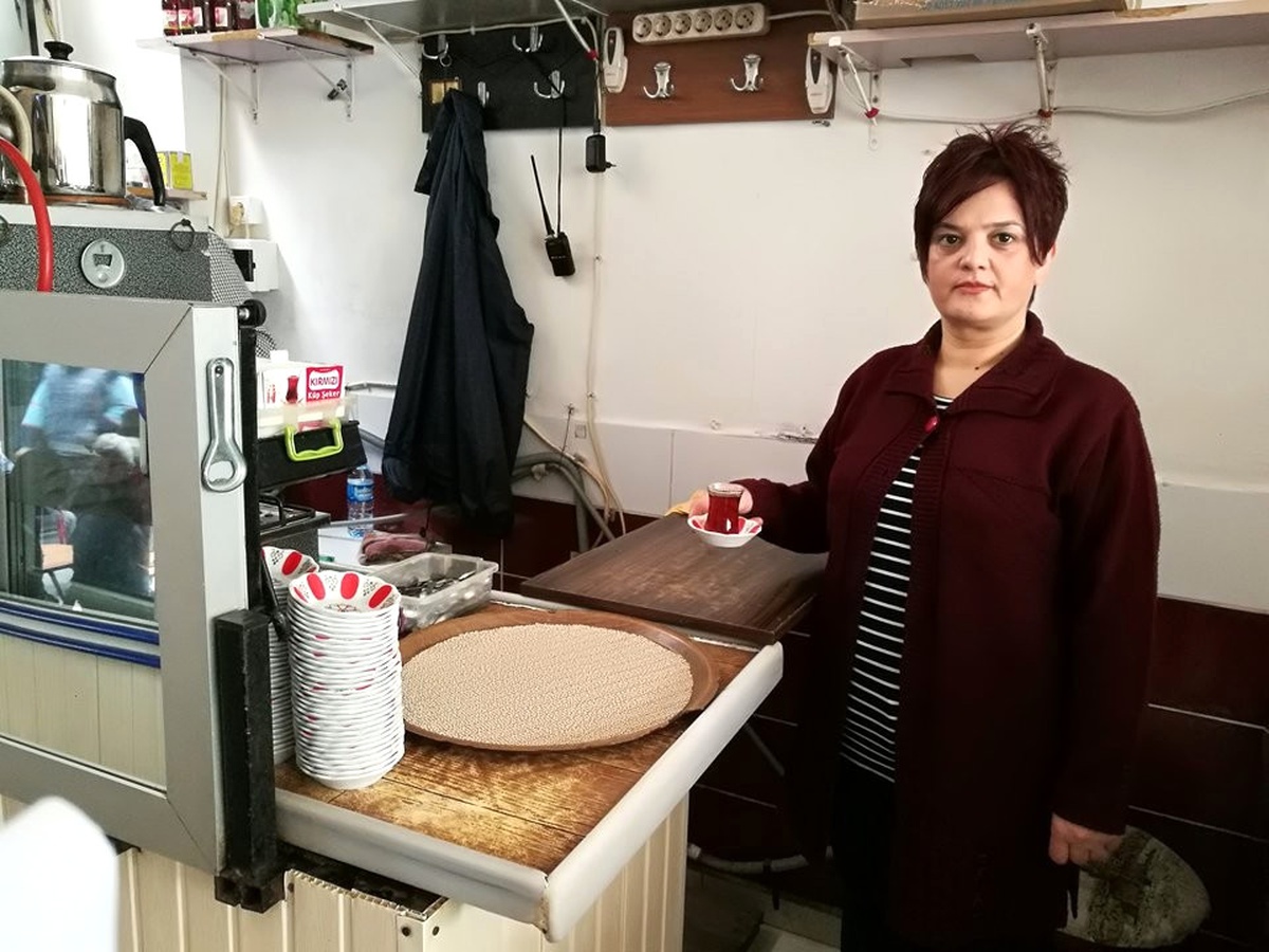 15 Yıllık Kadın Çaycı Kahveciler Odası Başkanlığına Aday