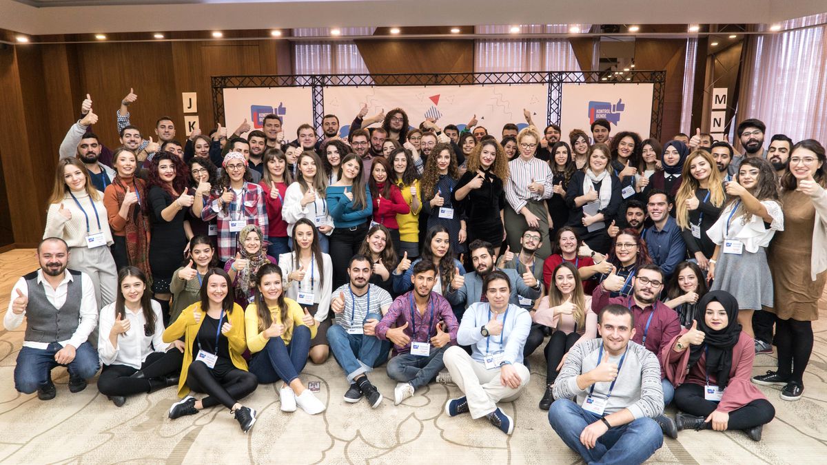 20 İlde 102 Gönüllü Üniversite Öğrencisi Eğitmen Olarak Yetiştirildi
