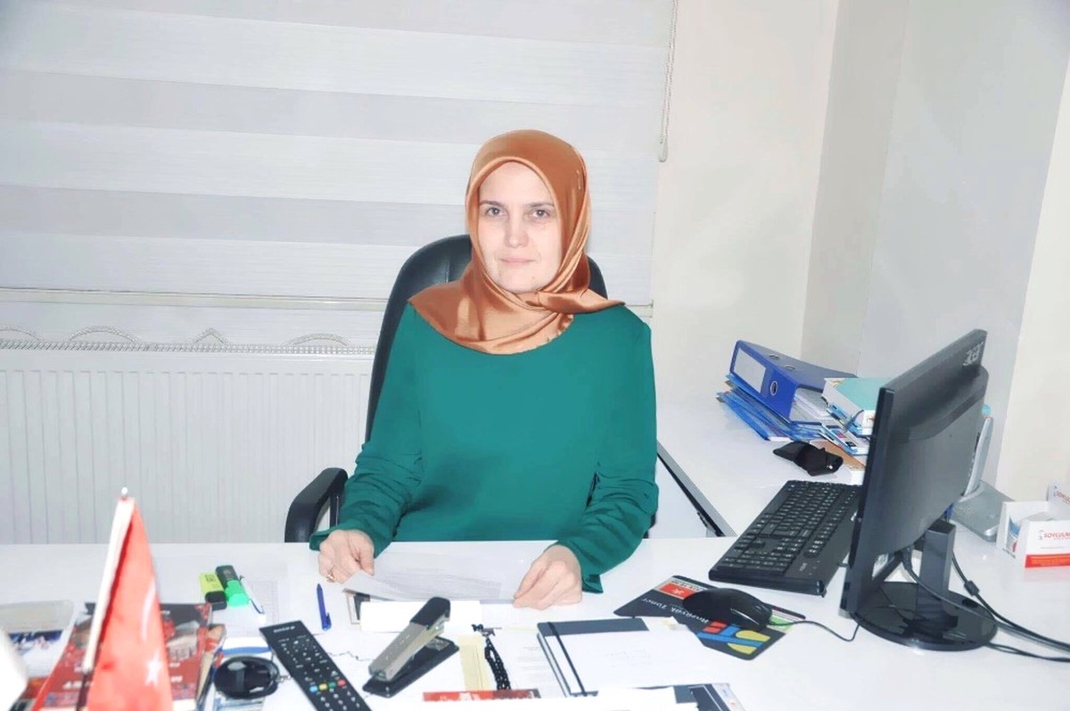 AK Parti Bozüyük İlçe Kadın Kolları Başkanı Bayraktar\'ın \'5 Aralık Kadın Hakları Günü\' Mesajı